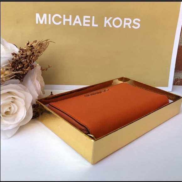🌹 Michael Kors Jet Set Large Phone Case - Picture 7 of 10